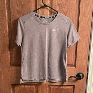 Nike Women's Heather Gray Short Sleeve Tee